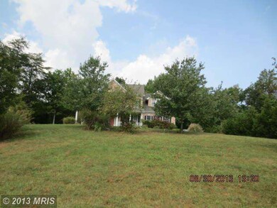 4902 Shanti Ln, Rosedale, MD 21237 - photo 2