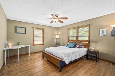 13331 W 61st St, Shawnee, KS 66216 - photo 4