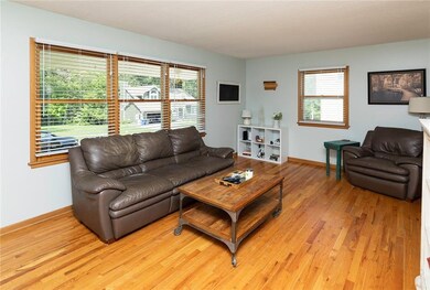 2626 Aurora Ave, Des Moines, IA 50310 - photo 7