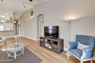 5-Living-Room-Area