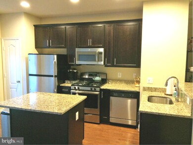 4400 Potomac Highlands Cir unit 64, Triangle, VA 22172 - photo 3