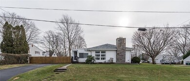 70 Howie Ave, Warwick, RI 02888 - photo 2