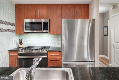 Clarendon 1021 unit 335, Arlington, VA 22201 - photo 6