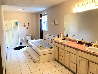 61 1/2 Warren St, Lawrence, MA 01841 - photo 6