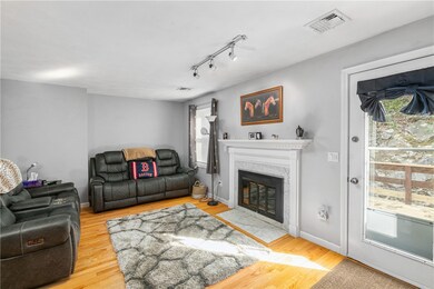 1603 Plainfield Pike unit D3, Johnston, RI 02919 - photo 6