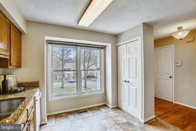 1404 Newport Spring Ct, Reston, VA 20194 - photo 7