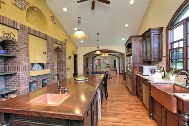 3639 Livingston Rd, Central Point, OR 97502 - photo 5