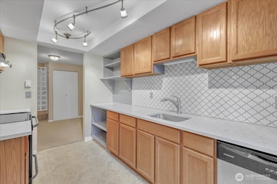 4737 W Lake Sammamish Pkwy SE unit A-108, Issaquah, WA 98027 - photo 4