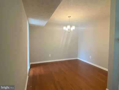 14011A Grumble Jones Ct, Centreville, VA 20121 - photo 4