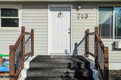 713 S Maple St, Kimball, NE 69145 - photo 4