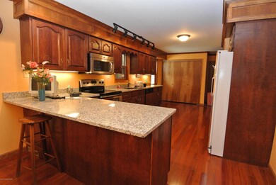 721 Jonas Rd, Effort, PA 18330 - photo 6