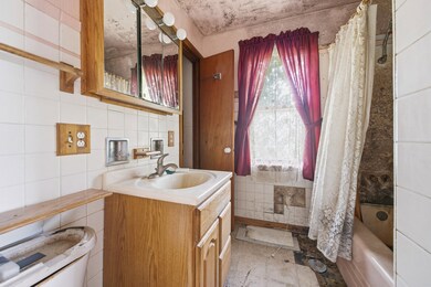 2131 W Exchange St, Crete, IL 60417 - photo 6