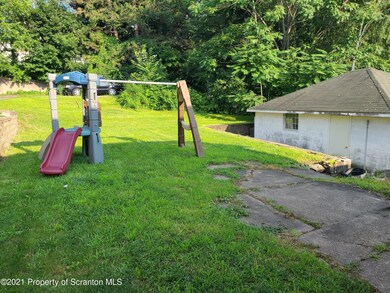 217 Franklin St, Dunmore, PA 18512 - photo 7