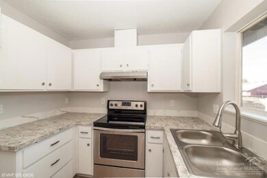 3003 SW Quartz Ave, Redmond, OR 97756 - photo 4