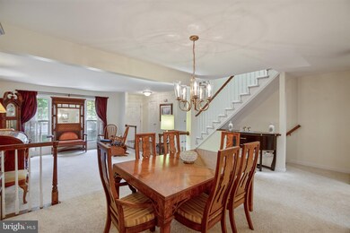12232 Tildenwood Dr, Rockville, MD 20852 - photo 4
