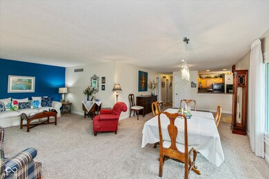 2545 Chestnut St, Columbus, IN 47201 - photo 4