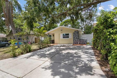 5611 Burlington Ave N, Saint Petersburg, FL 33710 - photo 3
