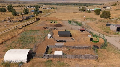 Livestock holding pens