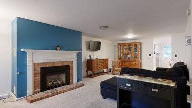 69 Joy Dr unit D6, South Burlington, VT 05403 - photo 2