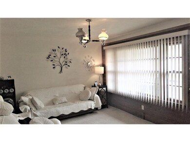 805 E 21st St, Des Moines, IA 50317 - photo 4