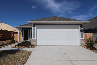 1210 Filly Creek Dr, Alvin, TX 77511 - photo 3