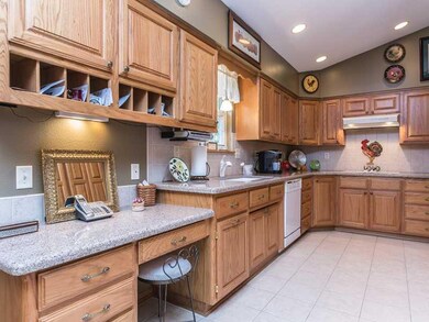 8 Campbell Ln, Bella Vista, AR 72715 - photo 6