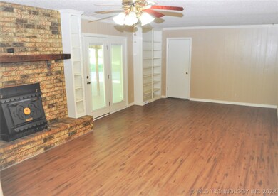 906 N Florence Ave, Claremore, OK 74017 - photo 7