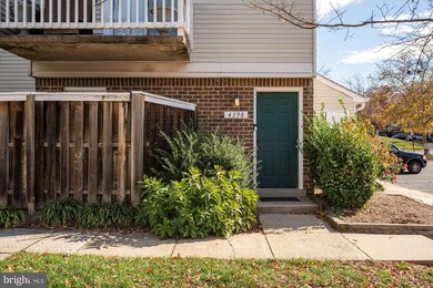 4398 Pembrook Village Dr unit 92, Alexandria, VA 22309 - photo 4
