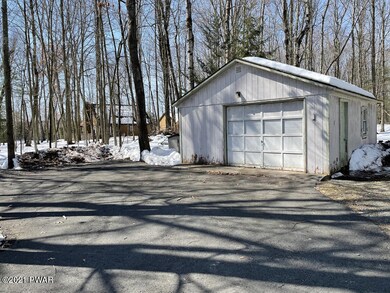 11 Cottonwood Dr, Hawley, PA 18428 - photo 2