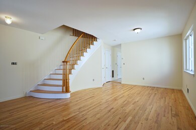 100 Ambassador Ln, Staten Island, NY 10309 - photo 2