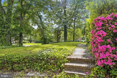 1866 Kirby Rd, McLean, VA 22101 - photo 3