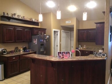 Tile Floor - Appliances stay