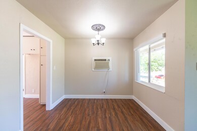 1106 A St, Redding, CA 96002 - photo 3