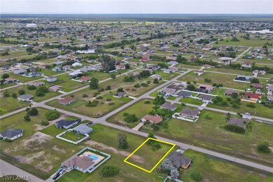 418 NW 18th St, Fort Myers, FL 33993 - photo 2