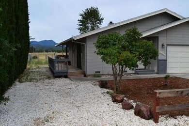 Extra parking & low maintenance landscaping. Rock 