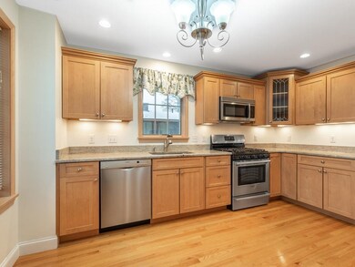 22 Shepard Ct unit 22, Winchester, MA 01890 - photo 5