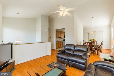 17723 Twist Ct, Dumfries, VA 22026 - photo 4