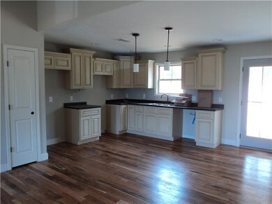 2069 Shawnee Ln, Greenbrier, TN 37073 - photo 4