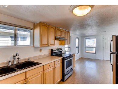 Kitchen/Living Room