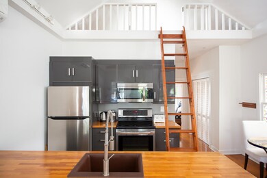 1110 Olivia St Key West FL-large-006-8-F