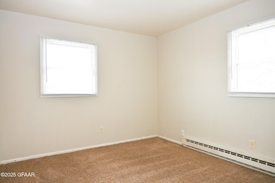 3627 13th Ave N, Grand Forks, ND 58203 - photo 7