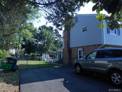 PAVED DOUBLE WIDTH DRIVEWAY, LARGE FENCED REAR YAR