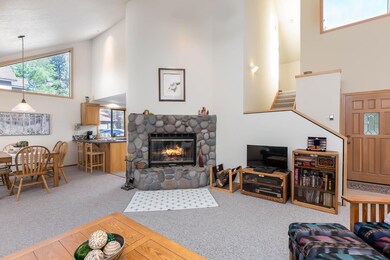 Living-Fireplace