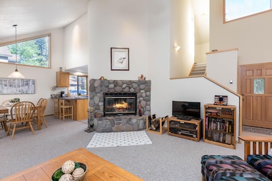 18193 Oregon Loop unit 4, Bend, OR 97707 - photo 5