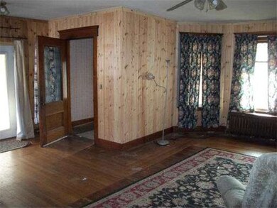 877 Main St, Holyoke, MA 01040 - photo 2