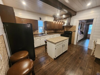 413 SW Fillmore St, Topeka, KS 66606 - photo 7