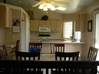 Kitchen and breakfast area