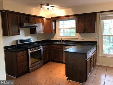 64 Lyman Ave, Woodbury, NJ 08096 - photo 5