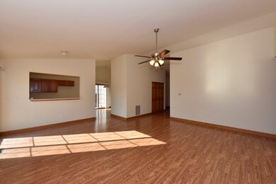 1529 Southport Ct, Zion, IL 60099 - photo 7