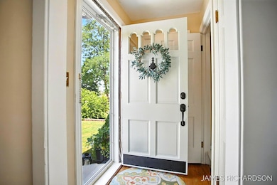 38-web-or-mls-320-lawndale-ave-ne